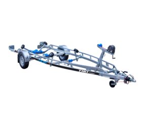 BP1500-RBA boat trailer with flip-up LED tail lights